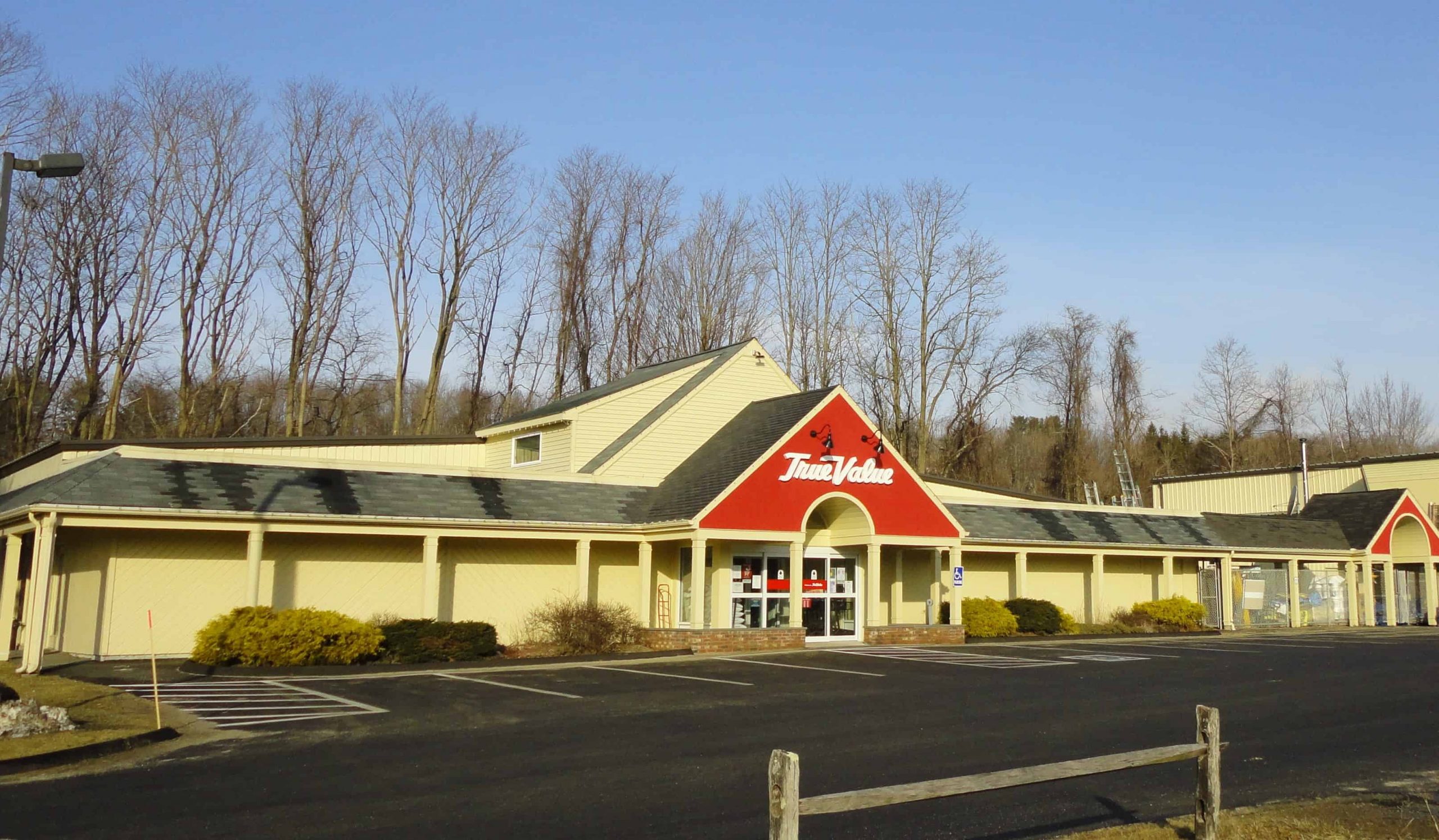 True Value Litchfield storefront