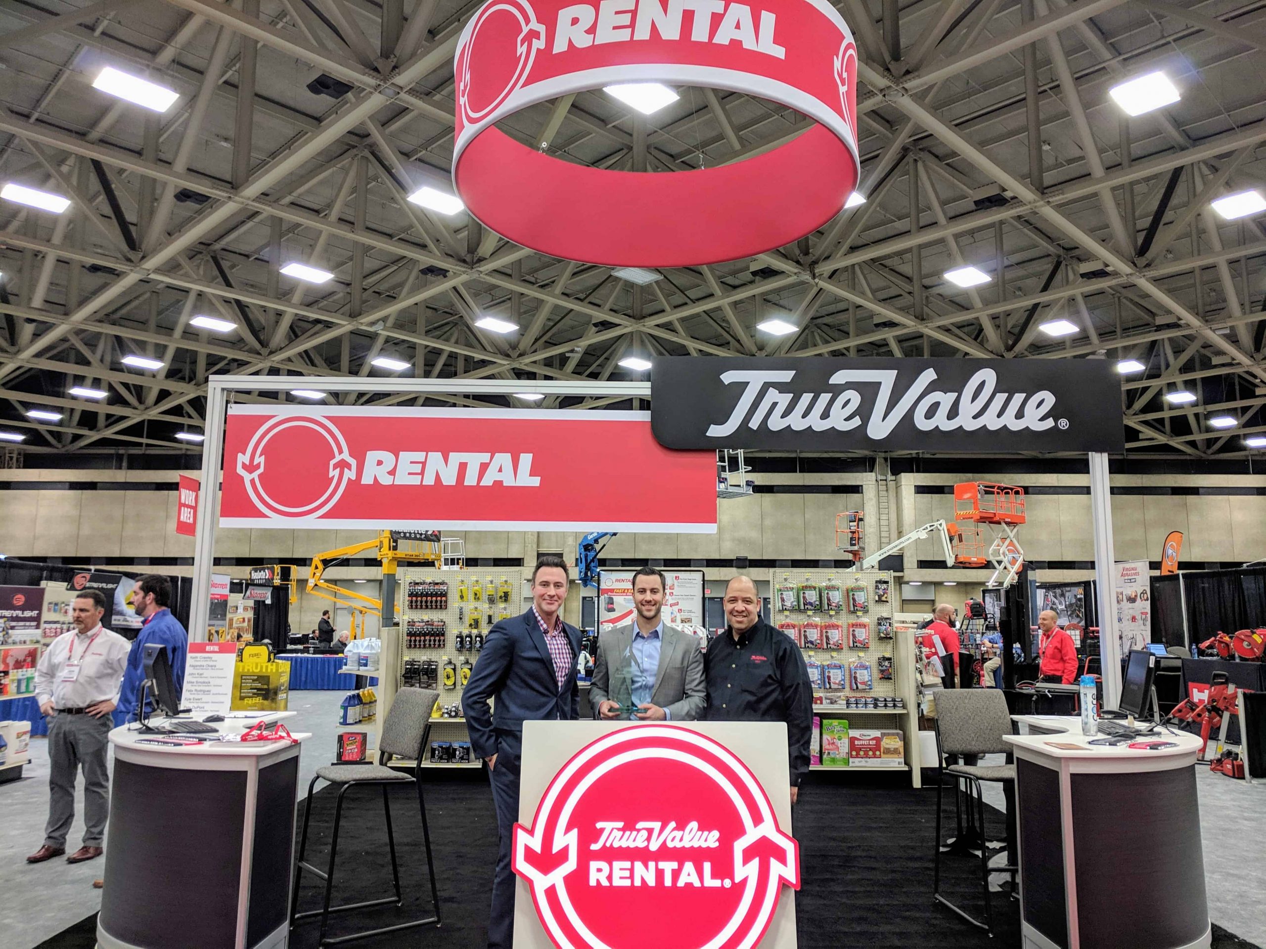New-Media-Retailer True Value show booth
